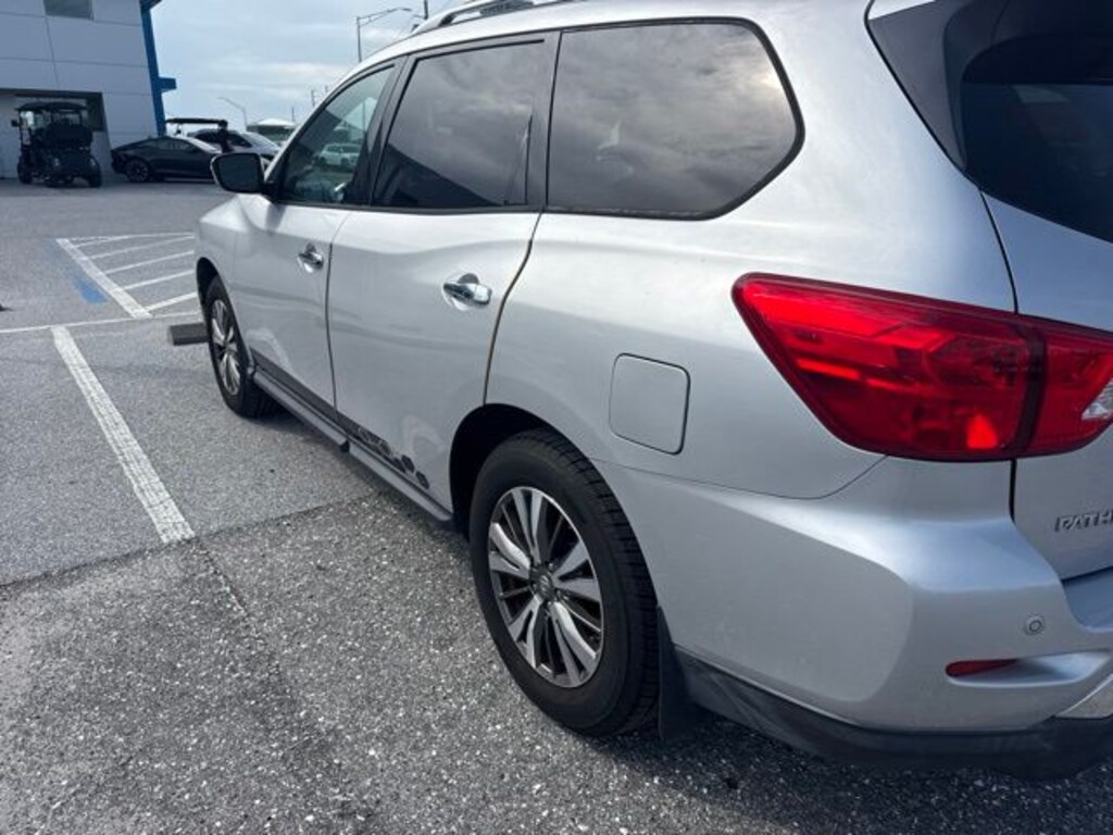 Used 2019 Nissan Pathfinder S SUV