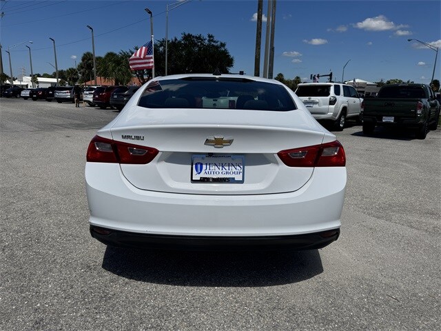 2019 Chevrolet Malibu photo 3