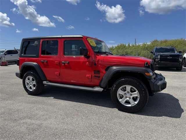 2022 Jeep Wrangler Unlimited Sport S photo 2
