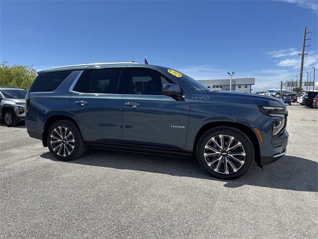 2025 Chevrolet Tahoe High Country photo 2