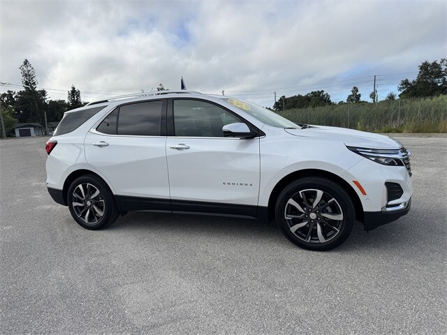 2024 Chevrolet Equinox Premier photo 2