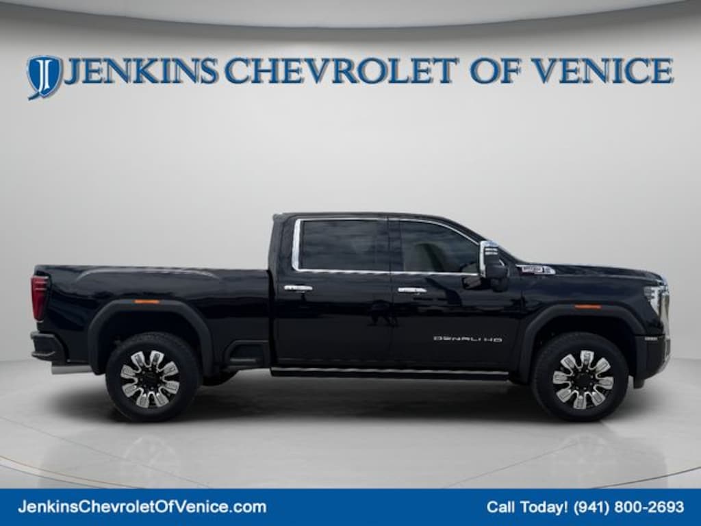 Used 2025 GMC Sierra 2500 HD Denali Truck Crew Cab