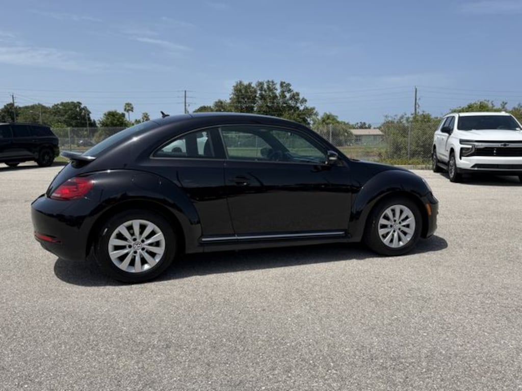 Used 2019 Volkswagen Beetle 2.0T Hatchback