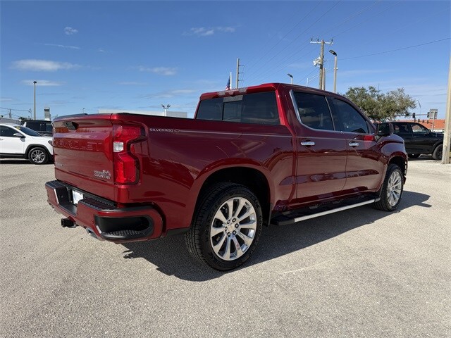 2021 Chevrolet Silverado 1500 High Country photo 3