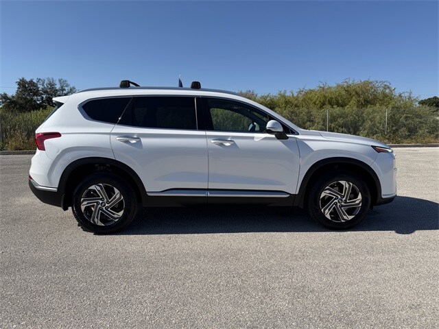 2022 Hyundai Santa Fe SEL Premium photo 2