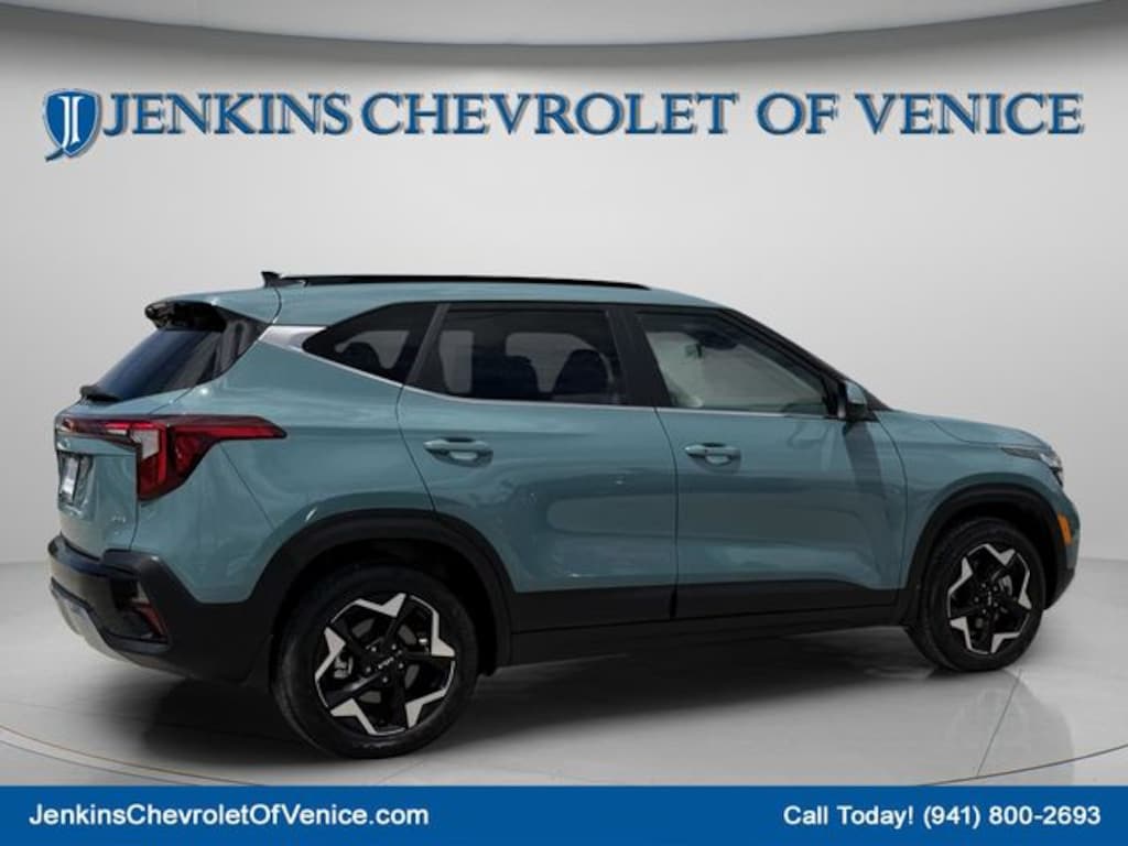 Used 2025 Kia Seltos EX SUV