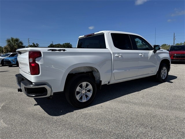 2025 Chevrolet Silverado 1500 LT photo 3