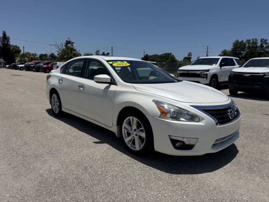 Used 2014 Nissan Altima 2.5 SL Sedan