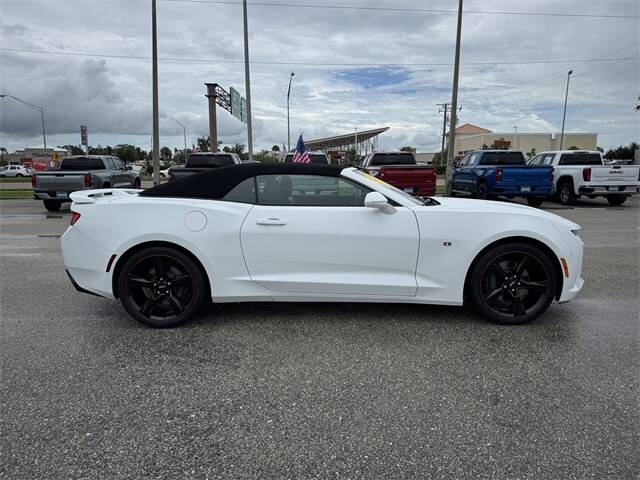 2016 Chevrolet Camaro 2SS photo 2