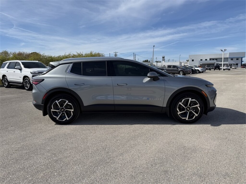 New 2026 Chevrolet Equinox EV LT 2 SUV