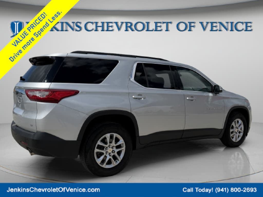 Used 2020 Chevrolet Traverse LT Cloth w/1LT SUV