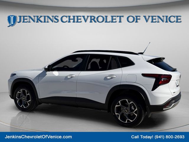2026 Chevrolet Trax LT - Photo 8