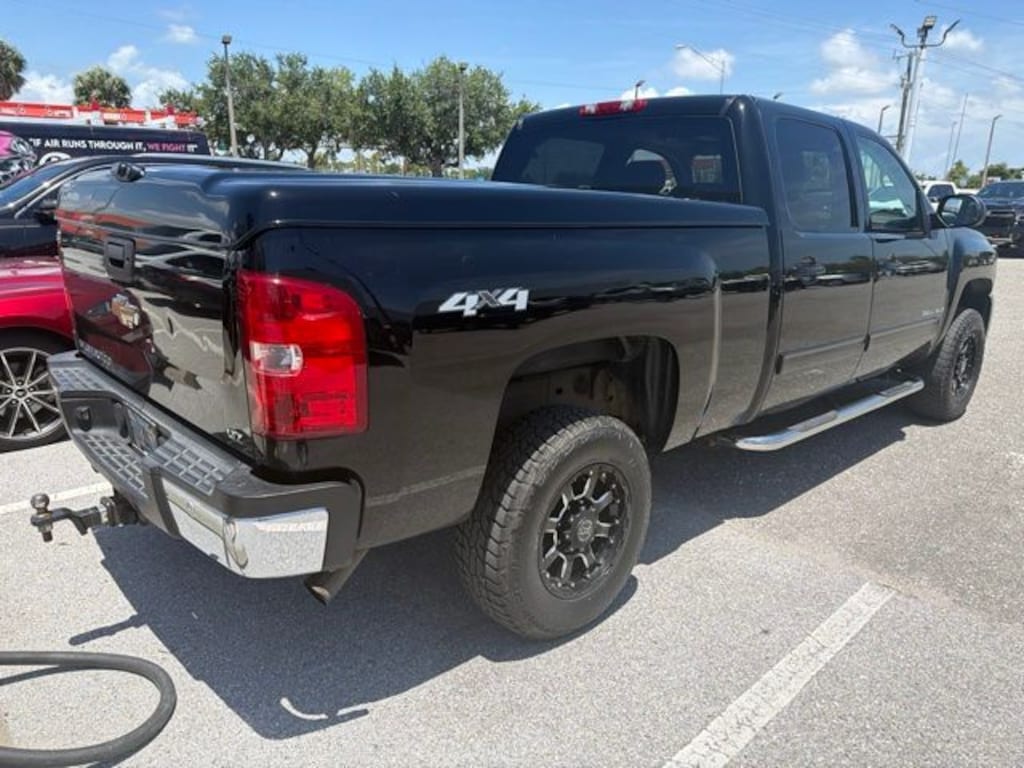 Used 2009 Chevrolet Silverado 2500HD Truck Crew Cab