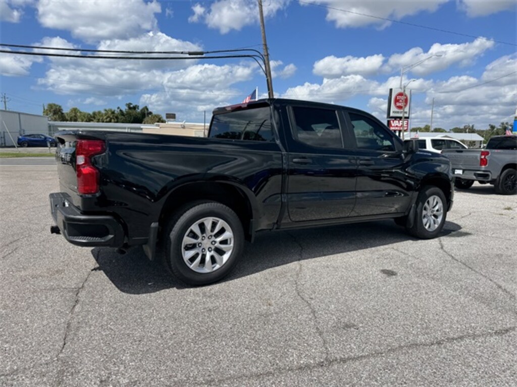 New 2025 Chevrolet Silverado 1500 Custom Truck Crew Cab