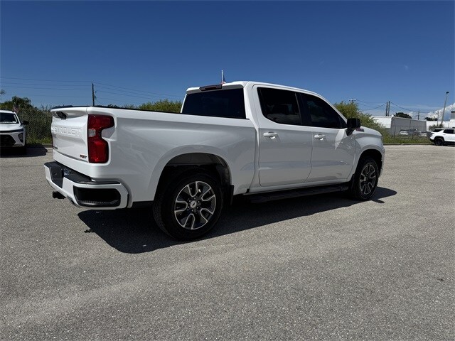 2022 Chevrolet Silverado 1500 RST photo 4