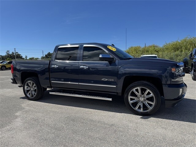 2018 Chevrolet Silverado 1500 LTZ photo 2