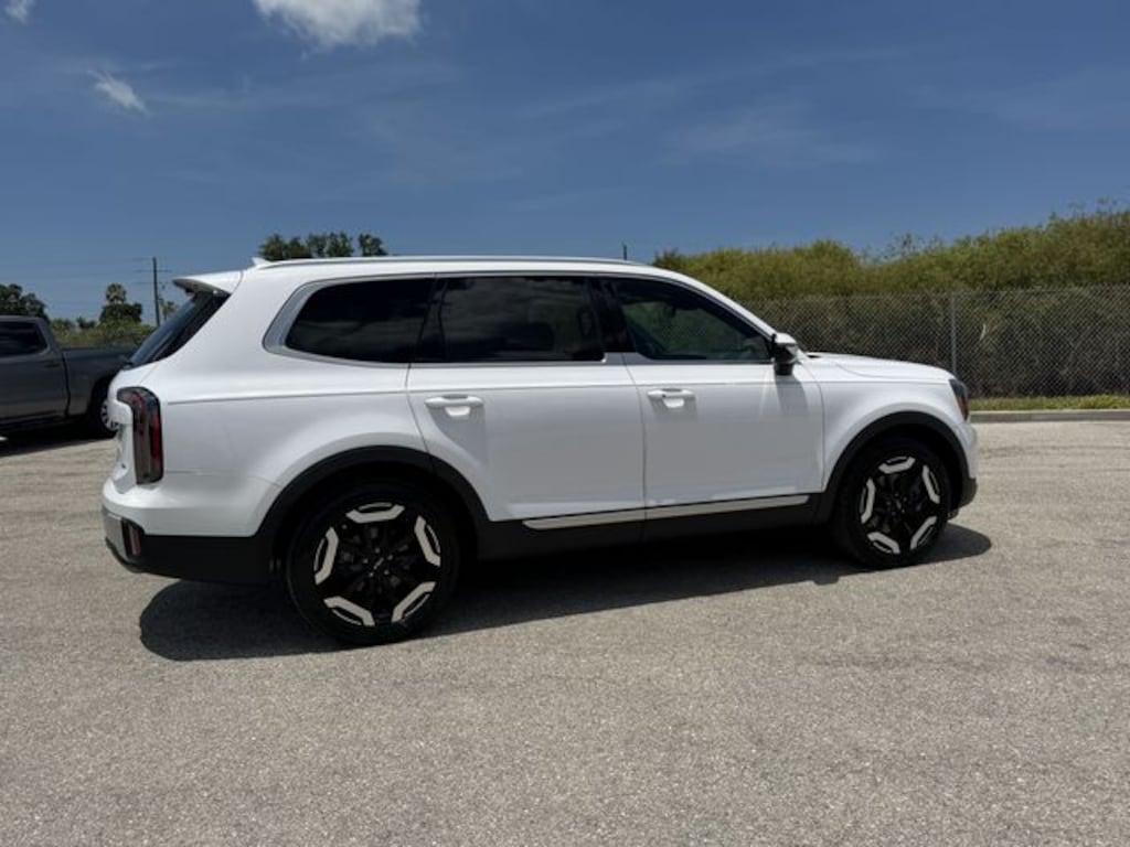 Used 2024 Kia Telluride EX SUV