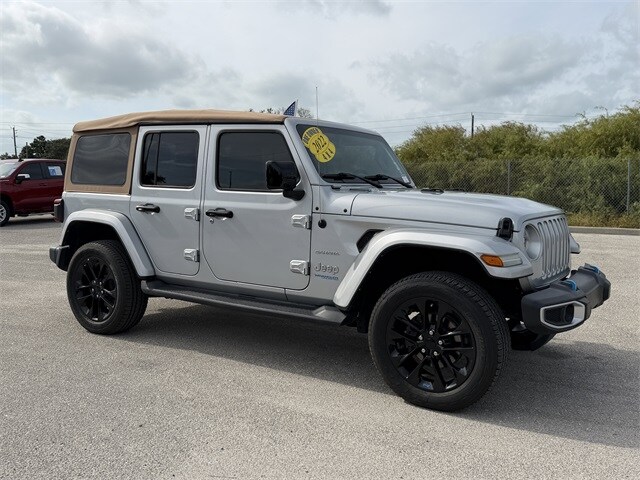2022 Jeep Wrangler 4xe Unlimited Sahara photo 2