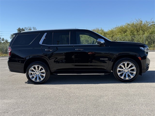 2023 Chevrolet Tahoe Premier photo 2