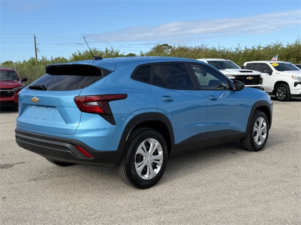 New 2026 Chevrolet Trax LS SUV