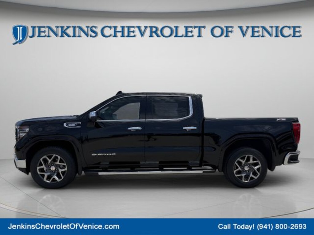 Used 2023 GMC Sierra 1500 SLT Truck Crew Cab