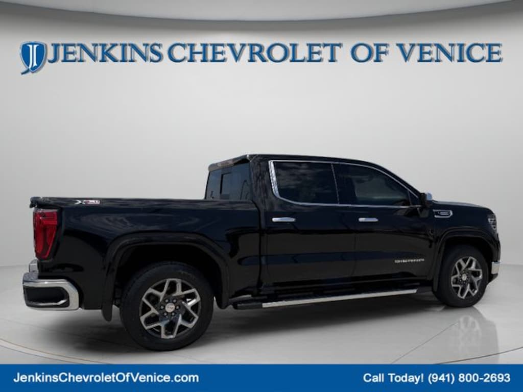 Used 2023 GMC Sierra 1500 SLT Truck Crew Cab