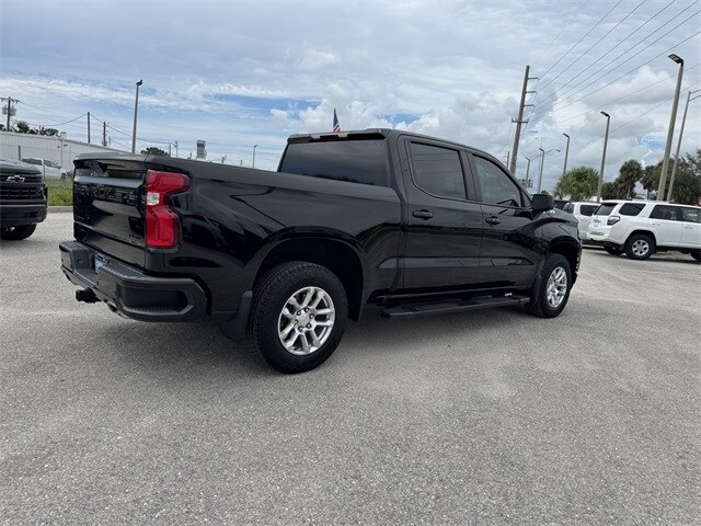2022 Chevrolet Silverado 1500 RST photo 3