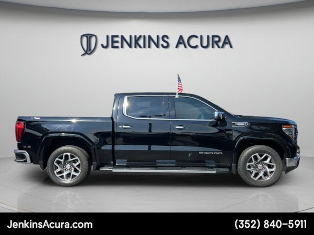 Used 2023 GMC Sierra 1500 SLT Truck Crew Cab