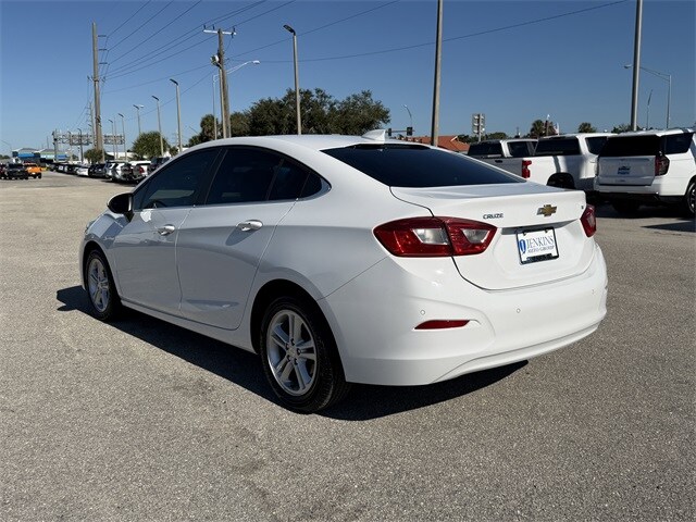 2018 Chevrolet Cruze LT photo 3