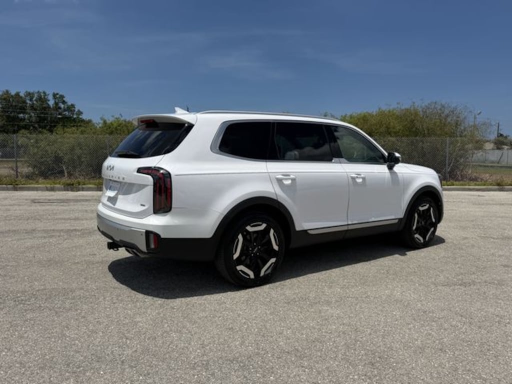 Used 2024 Kia Telluride EX SUV