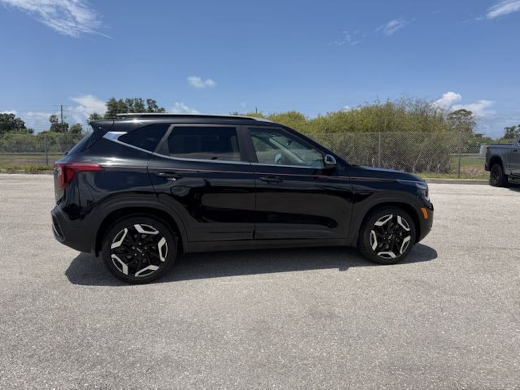 Used 2024 Kia Seltos SX SUV