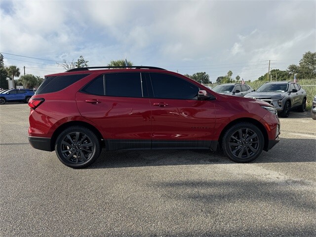 2022 Chevrolet Equinox RS photo 3