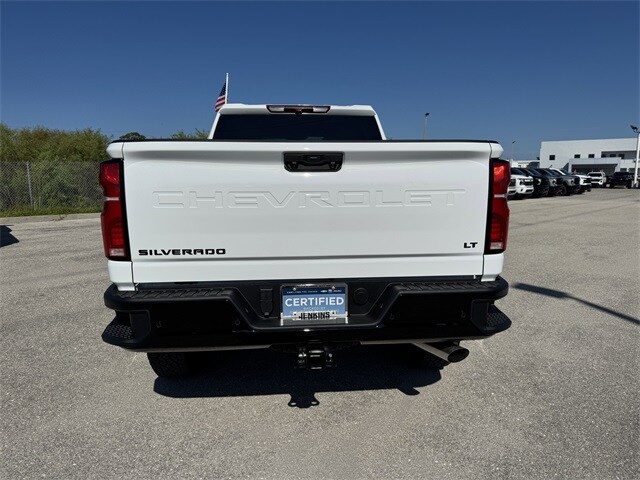 2025 Chevrolet Silverado 2500HD LT photo 4