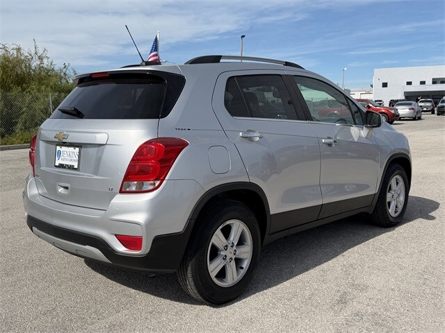 2019 Chevrolet Trax LT photo 3