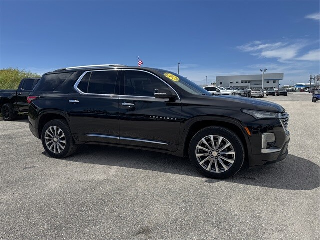 2023 Chevrolet Traverse Premier photo 3