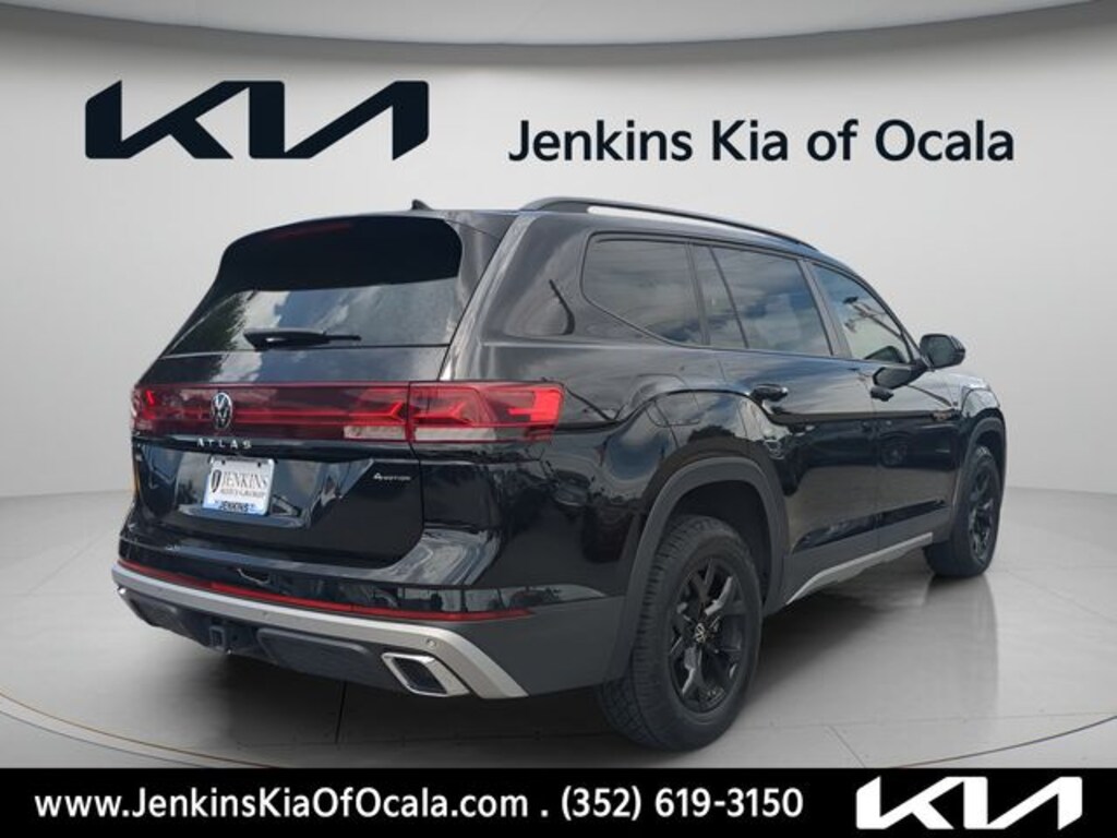 Used 2024 Volkswagen Atlas 2.0T Peak Edition SEL SUV