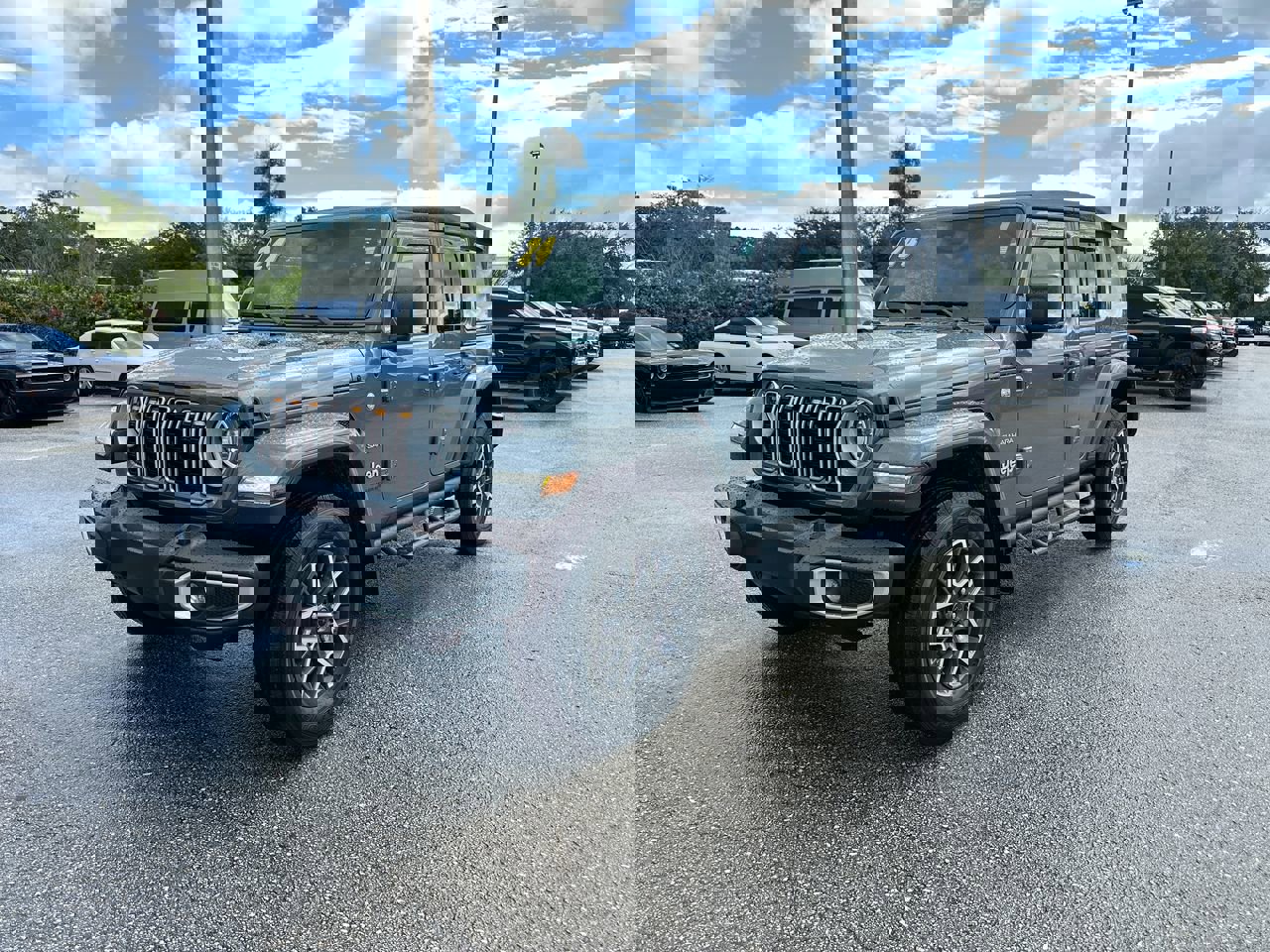 2024 Jeep Wrangler Sahara photo 2