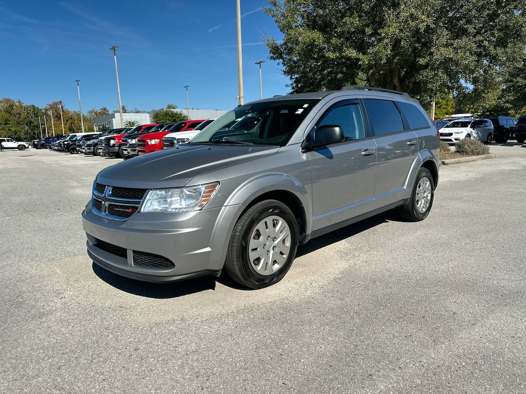 Used 2017 Dodge Journey SE SUV