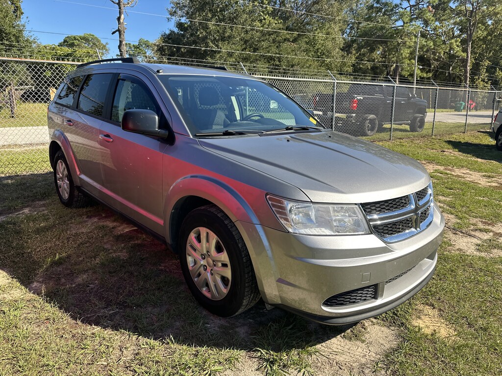 Used 2017 Dodge Journey SE SUV