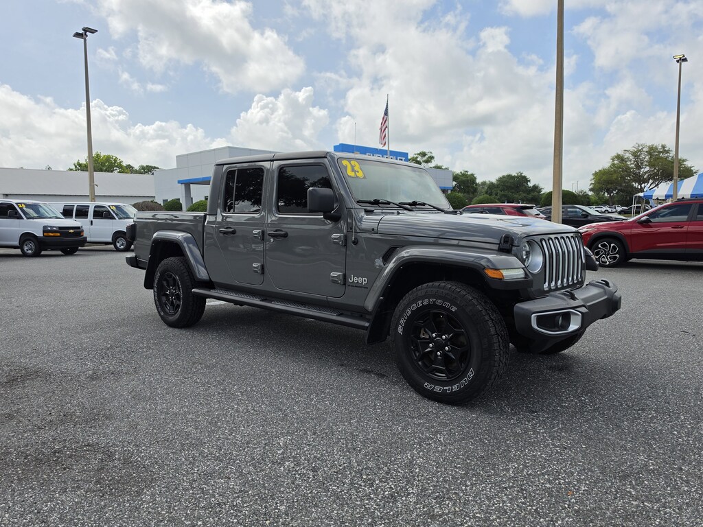 Used 2023 Jeep Gladiator Overland Truck Crew Cab