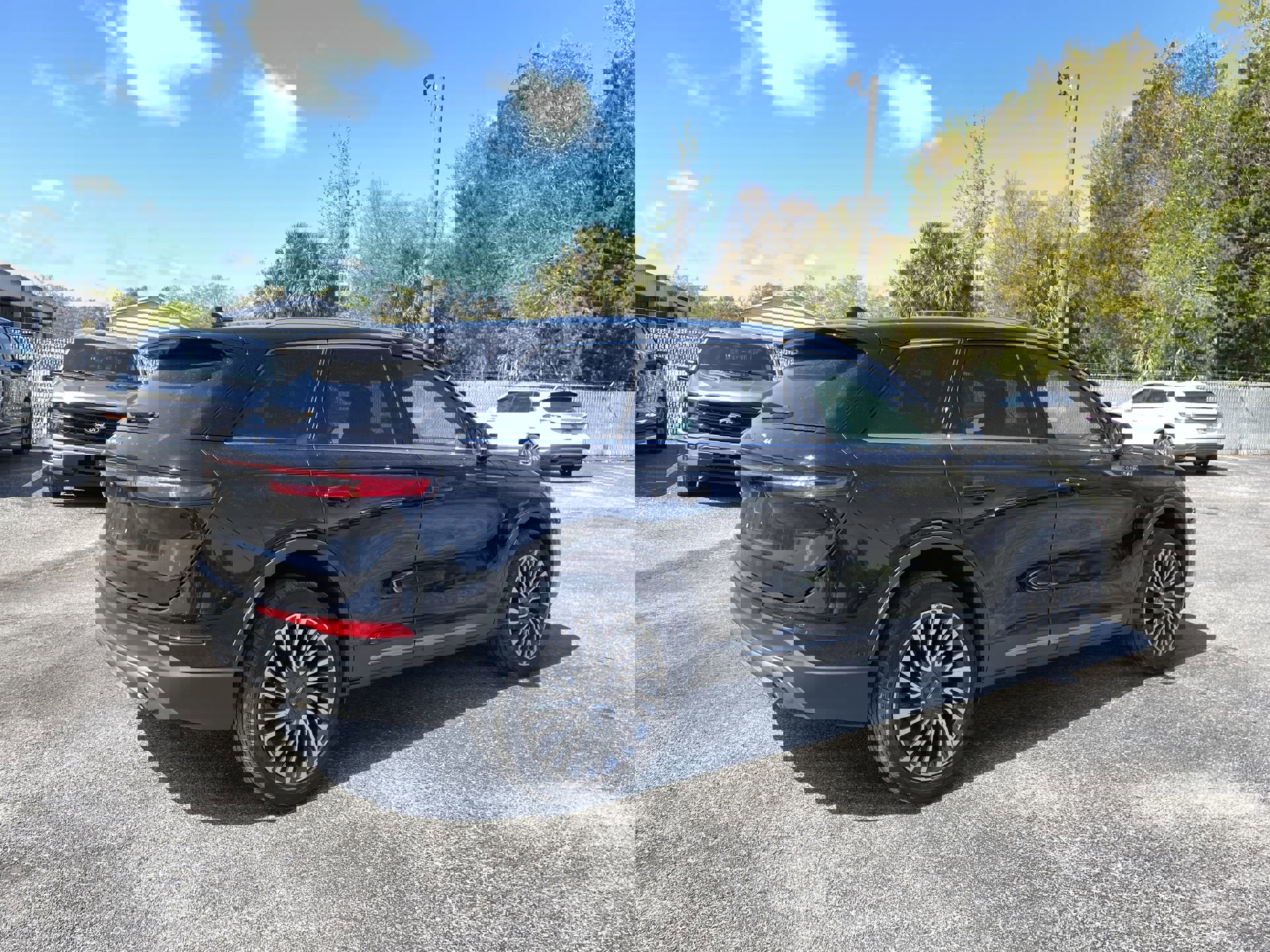 2022 Lincoln Corsair Reserve photo 2