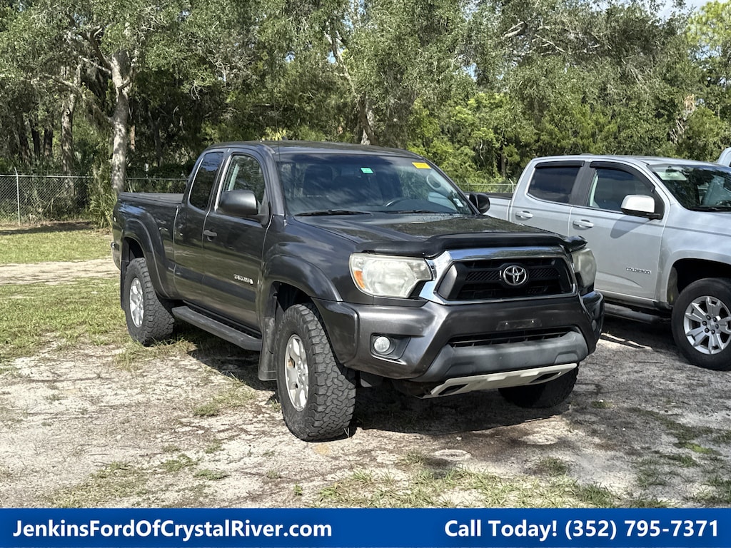 Used 2015 Toyota Tacoma 4x4 V6 Truck Access Cab
