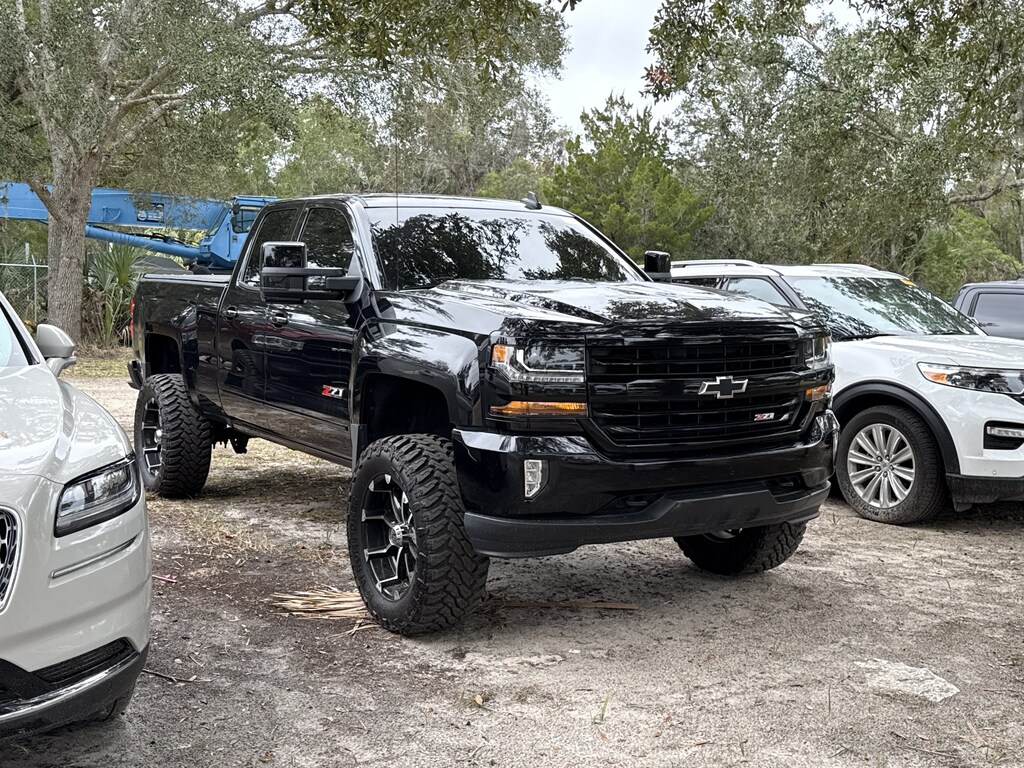 Used 2017 Chevrolet Silverado 1500 LT Truck Double Cab