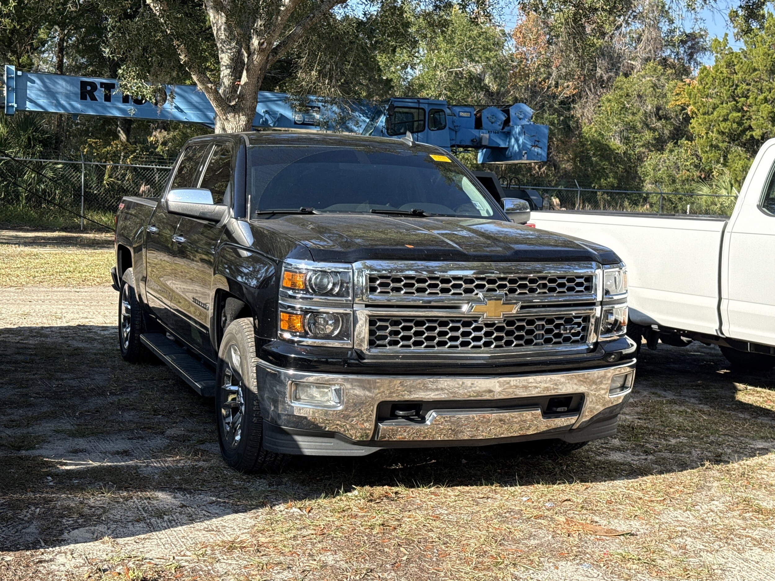 2015 Chevrolet Silverado 1500 LTZ photo 2