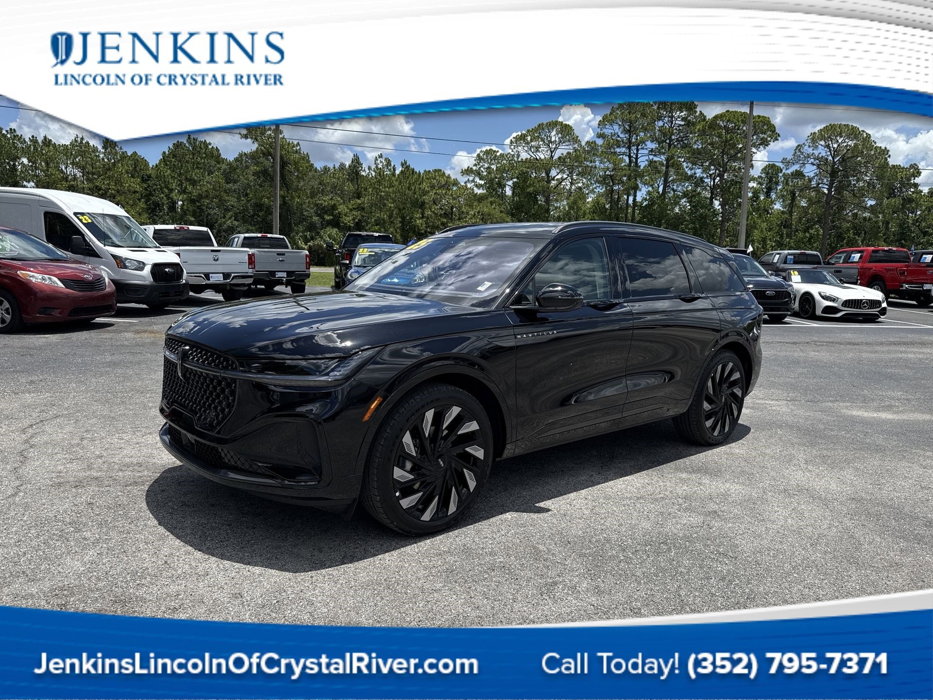 2025 Lincoln Nautilus Reserve's photo