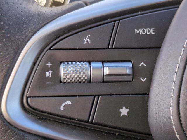 2025 GENESIS GV70 Standard - Photo 22