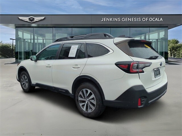 2020 Subaru Outback Premium photo 4