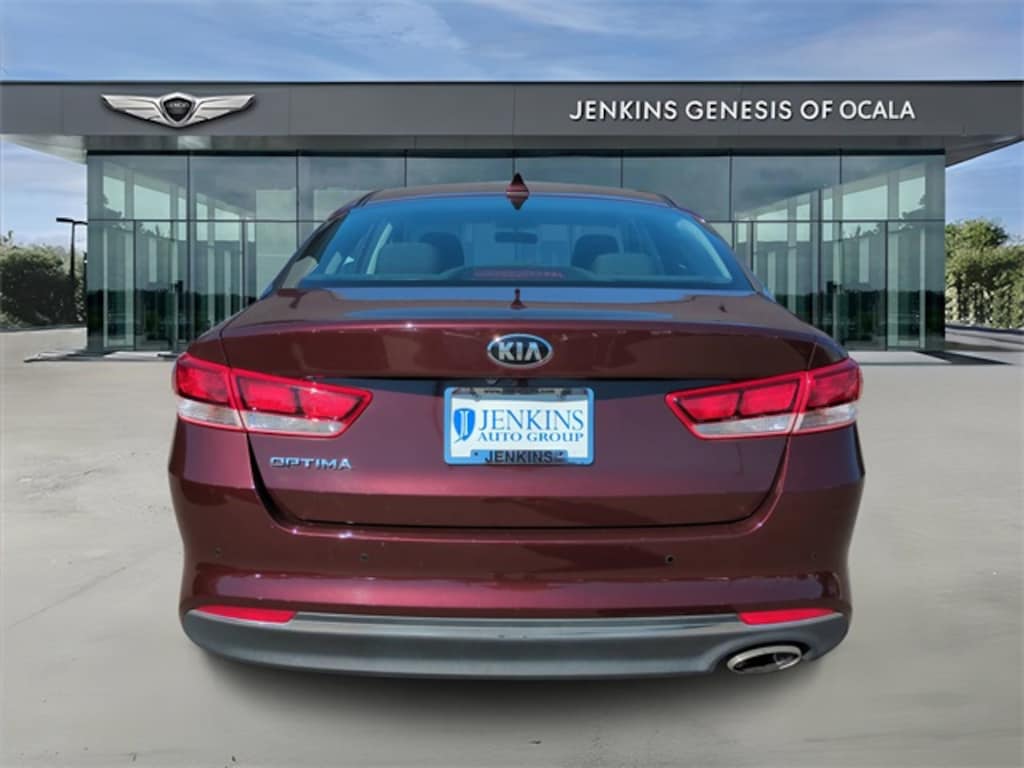 Used 2018 Kia Optima LX Sedan
