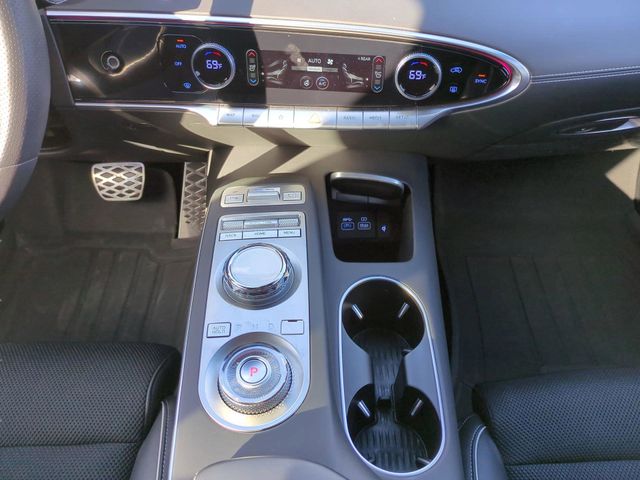 2025 GENESIS GV70 Standard - Photo 15