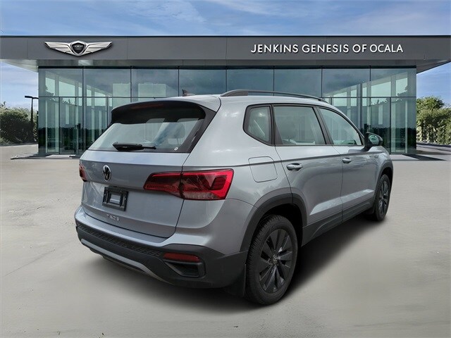 2024 Volkswagen Taos S photo 2